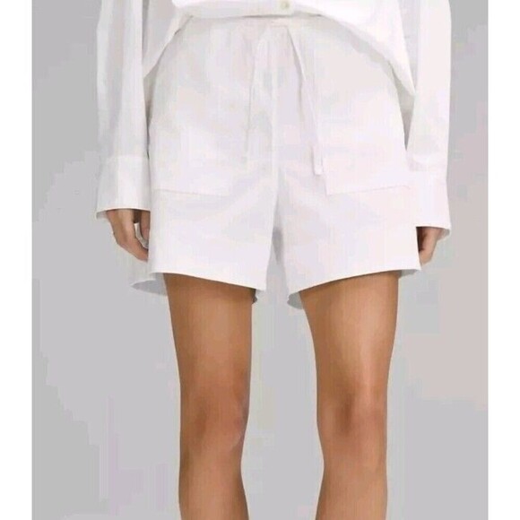Lululemon Cotton Blend Poplin High-Rise Short 4" White Women’s Size M VGUC - Picture 1 of 10